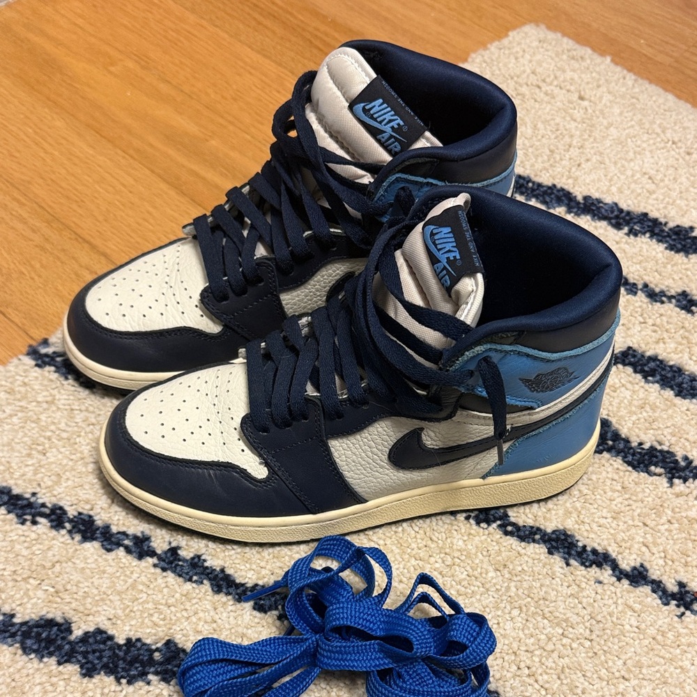 Nike Women’s Blue and White High-Top Sneakers